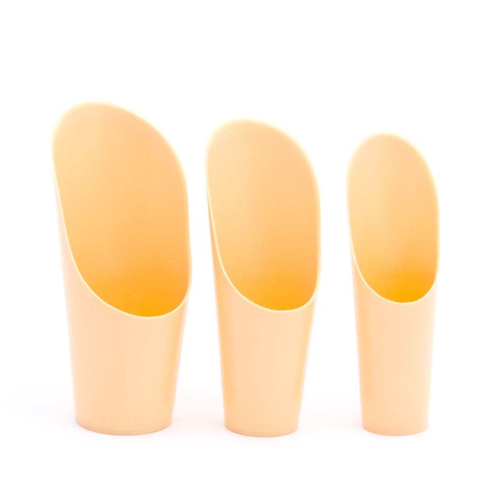 Plastic Soil Scoops, 3PC by Kikuwa